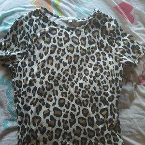 gaze cheetah print women's Tshirt size medium